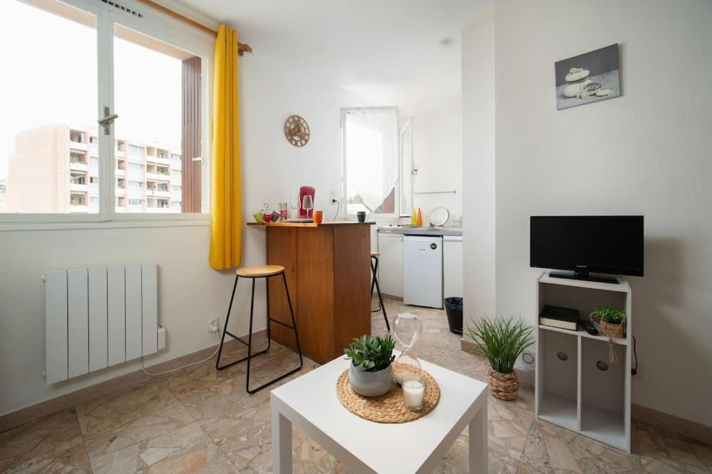 Fully Equipped Apartment Ideal For 2 People Marsilia Exterior foto