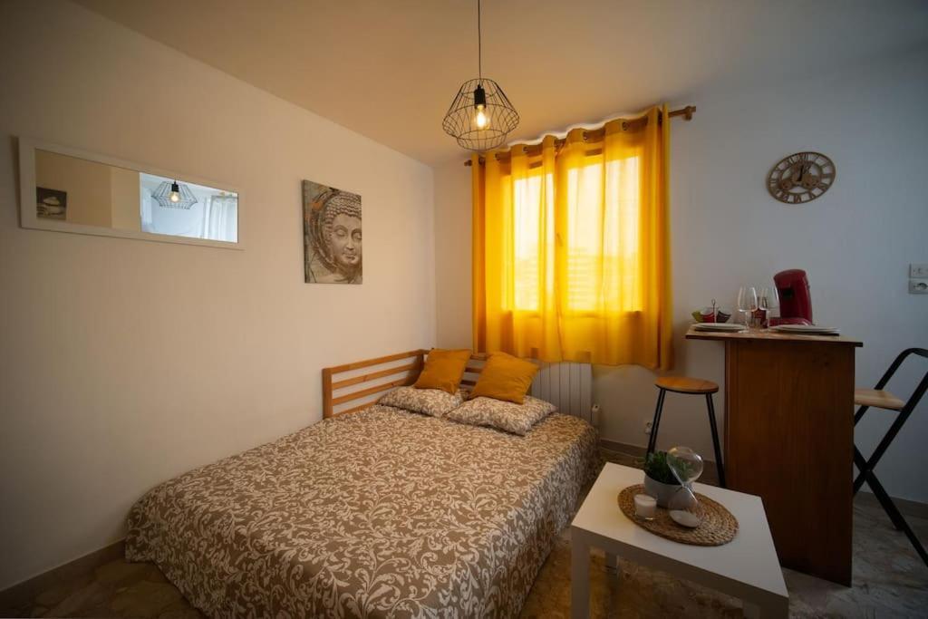 Fully Equipped Apartment Ideal For 2 People Marsilia Exterior foto